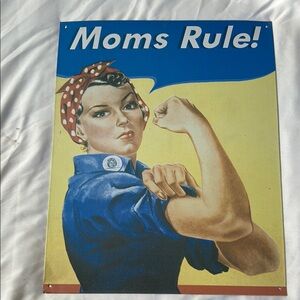 Vintage Style 'Moms Rule!' Wall Art - 15” x 12”